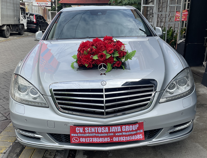 sewa mobil pengantin s class warna surabaya